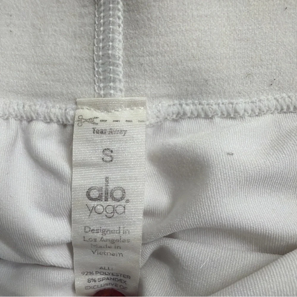 ALO Yoga Women's Light white Pleated Mini Skirt